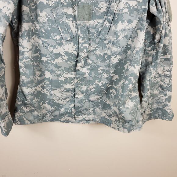 Army Combat Uniform Coat in Digital Camo Size S - Picture 3 of 11